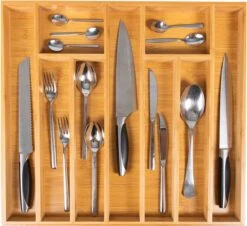 Grote Bestekbak Bamboe 51x47cm | Besteklade Van Coninx | Bestekhouder | Opbergbak | Duurzaam | Voor Laden Van 47cm Diep -Barbecue Benodigdheden 1200x1096 2