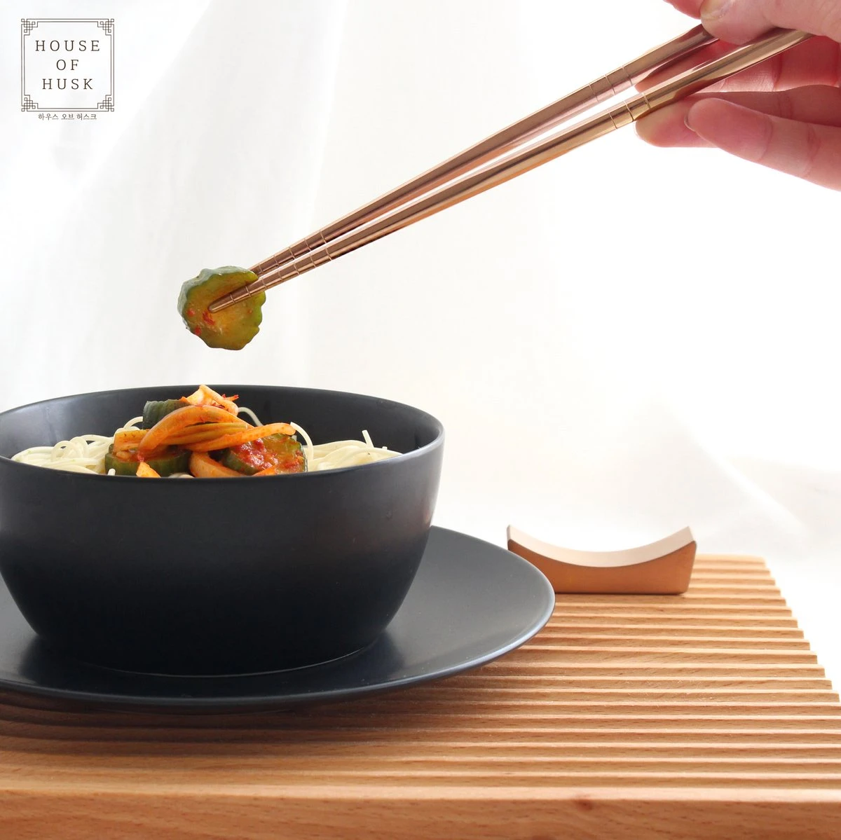 House Of Husk Chopsticks Set - Koreaanse Eetstokjes - Vaatwasserbestendig - RVS - 5 Paar - Rose Goud 5 House Of Husk Chopsticks Set - Koreaanse Eetstokjes - Vaatwasserbestendig - RVS - 5 Paar - Rose Goud - Afbeelding 5