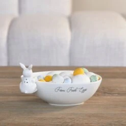 Riviera Maison Eierschaal Paasdecoratie, Eierhouder - Fresh Farm Eggs Bowl - Wit - Porselein - Giftbox -Barbecue Benodigdheden 1200x1200 1032
