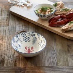 Riviera Maison Serveerschaal Keramiek, Ronde Kom Voor Salades, Fruit, Snacks - First Catch Bowl - Blauw - Keramiek - Maat M 7 Riviera Maison Serveerschaal Keramiek, Ronde Kom Voor Salades, Fruit, Snacks - First Catch Bowl - Blauw - Keramiek - Maat M -Barbecue Benodigdheden 1200x1200 1065