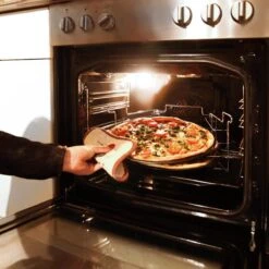 Relaxdays 3 Pizaplaten Met Pizzarek, Pizza Bakplaat Rond 33 Cm, Pizzaplaat 3stuk -Barbecue Benodigdheden 1200x1200 1403