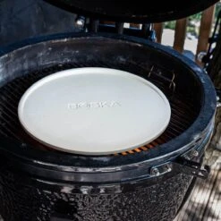 Boska Pizzasteen Deluxe L - Voor Oven & BBQ - Knapperige Pizza's - Ø 35 Cm - BBQ Accessoires -Barbecue Benodigdheden 1200x1200 1428