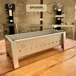 Spiedini Saté-bbq Bali 40 Mini - Kleine, Smalle Houtskoolbarbecue Met Horizontaal Rooster Voor Sate Of Andere Spiesjes - 40 Cm Lang, 11 Cm Breed, 14 Cm Hoog - Ideaal Voor Tuin- Of Open Haard, Of Balkon - Materiaal: Gealuminiseerd Ijzer -Barbecue Benodigdheden 1200x1200 1782