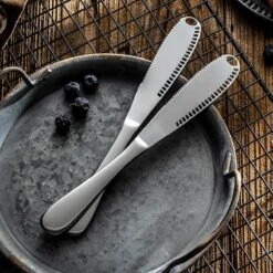 Merkloos Zilverkleurige 3-delige Botermessen Set - Roestvrijstaal - Messenset Voor De Boter - 3 X 20,8 X 1,6 Cm -Barbecue Benodigdheden 1200x1200 2108