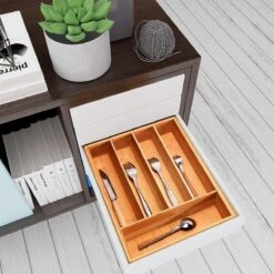 Merkloos Bamboehouten Bestekbak - 5 Compartimenten - 25 X 35 X 6 Cm. - Organizer - 5 Vaks -Barbecue Benodigdheden 1200x1200 2152