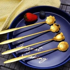 Fako Bijoux® - 4 Lange Lepels Bloem Motief - Latte Macchiato - Longdrink - Cocktail - Dessert - IJs - Koffie - Goud - 4 Stuks - Bewaarzakje -Barbecue Benodigdheden 1200x1200 2190