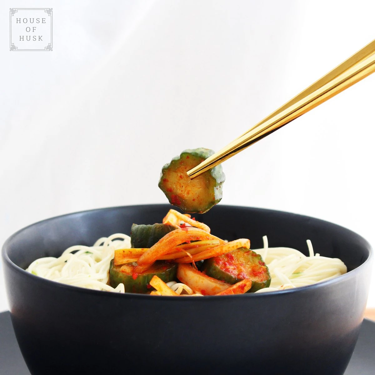 House Of Husk Chopsticks Set - Koreaanse Eetstokjes - Vaatwasserbestendig - RVS - 5 Paar - Duo Tone - Zwart Goud 5 House Of Husk Chopsticks Set - Koreaanse Eetstokjes - Vaatwasserbestendig - RVS - 5 Paar - Duo Tone - Zwart Goud - Afbeelding 5