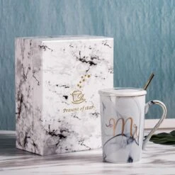 Merkloos Set Van 2 Mokken - Mok Set - Couple Mok - Koffiemok - Koffiebeker - Beker - Mokken En Bekers - Beker Met Lepel En Deksel - 400 Ml - Keramiek - Mr./Mrs. - Blauw/roze -Barbecue Benodigdheden 1200x1200 611