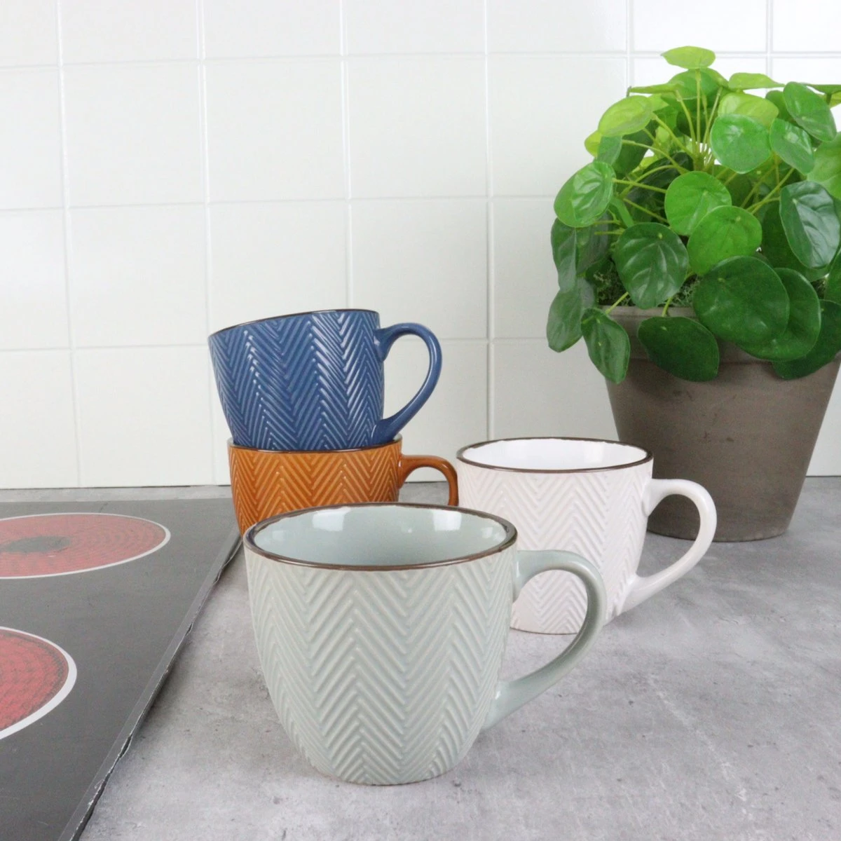 OTIX Koffiekopjes - Met Oor - Set Van 4 - Verschillende Kleuren - Aardewerk - 250 Ml 5 OTIX Koffiekopjes - Met Oor - Set Van 4 - Verschillende Kleuren - Aardewerk - 250 Ml - Afbeelding 5