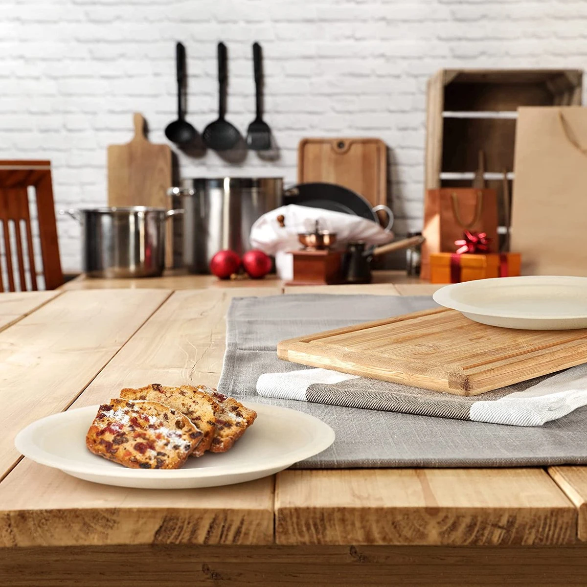 Haago 100 Biologisch Afbreekbare Ronde Borden Set Van Suikerriet, Large (26cm) En Small (18cm) - Milieuvriendelijk En Composteerbaar 2 Haago 100 Biologisch Afbreekbare Ronde Borden Set Van Suikerriet, Large (26cm) En Small (18cm) - Milieuvriendelijk En Composteerbaar - Afbeelding 2