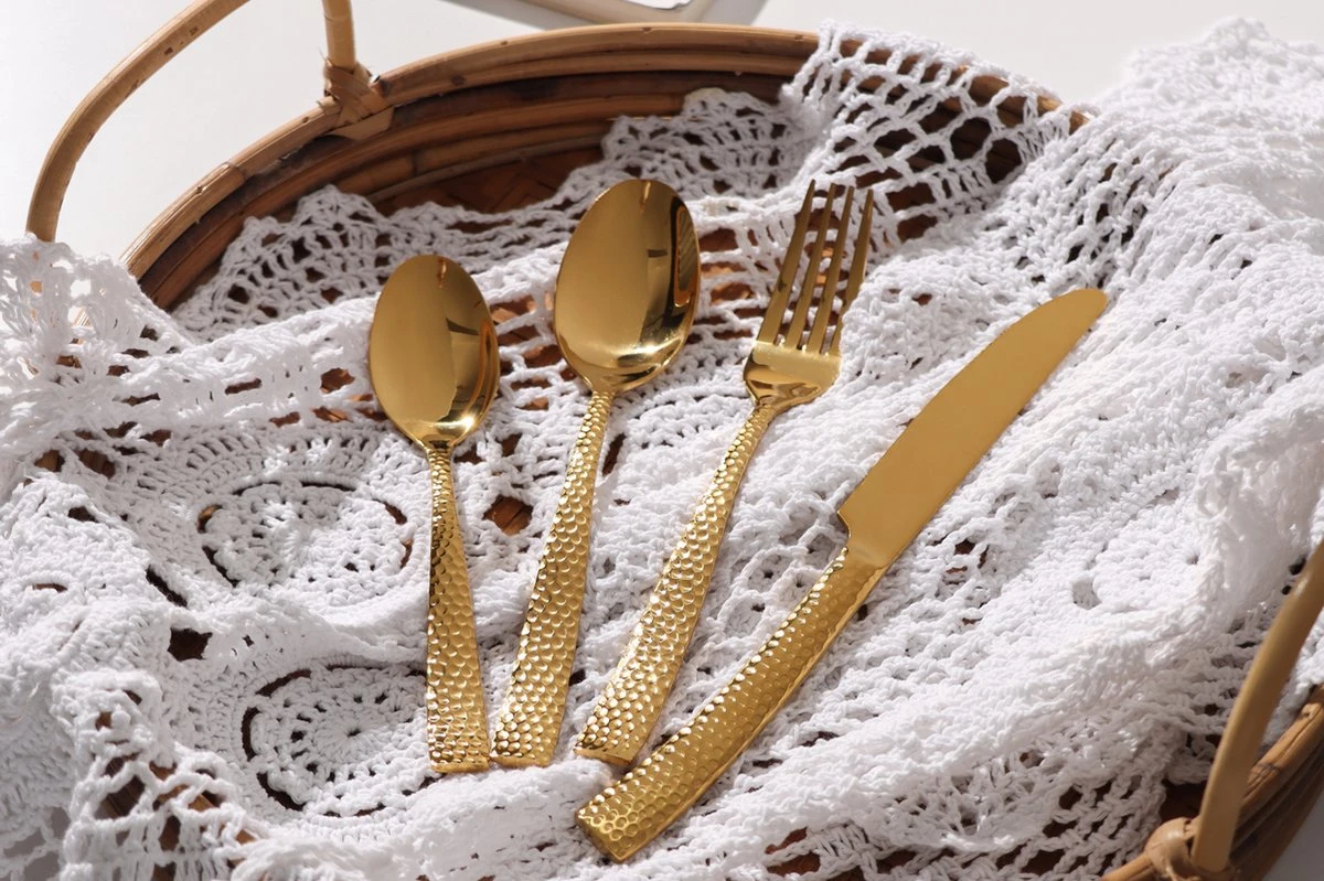 Bestekset - Bestek Goud Gehamerd -24 Delig-Zwitsers Kwaliteit-Complete Set-100% Roestvrijstaal-Gehamerd Gold 24k-Goud 24K 10 Bestekset - Bestek Goud Gehamerd -24 Delig-Zwitsers Kwaliteit-Complete Set-100% Roestvrijstaal-Gehamerd Gold 24k-Goud 24K - Afbeelding 10