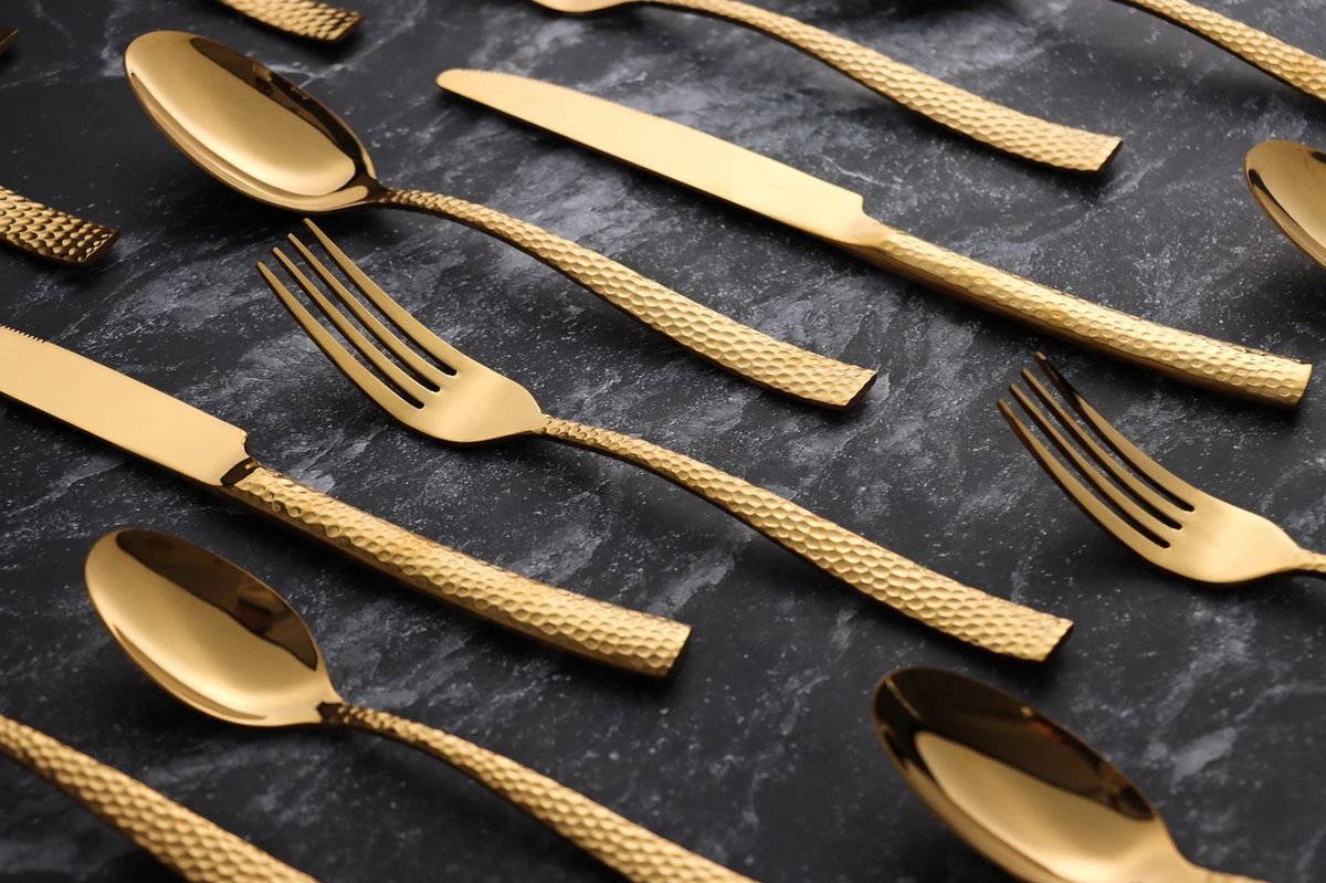 Bestekset - Bestek Goud Gehamerd -24 Delig-Zwitsers Kwaliteit-Complete Set-100% Roestvrijstaal-Gehamerd Gold 24k-Goud 24K 11 Bestekset - Bestek Goud Gehamerd -24 Delig-Zwitsers Kwaliteit-Complete Set-100% Roestvrijstaal-Gehamerd Gold 24k-Goud 24K - Afbeelding 11