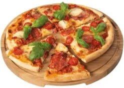 Boska Pizzaplank Friends L - BBQ Accessoires - Eikenhout - Handige Opvanggeul - Ø 34 Cm -Barbecue Benodigdheden 1200x857 5