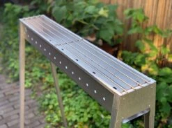 Spiedini Saté-bbq Bali 80 - Saté Houtskoolbarbecue Met Horizontaal Rooster - 80 Cm Lang, 11 Cm Breed - Materiaal: Gealuminiseerd Ijzer 23 Spiedini Saté-bbq Bali 80 - Saté Houtskoolbarbecue Met Horizontaal Rooster - 80 Cm Lang, 11 Cm Breed - Materiaal: Gealuminiseerd Ijzer -Barbecue Benodigdheden 1200x899 36