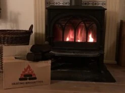 Merkloos Turfbriketten - Turfblokken- Turf - 1x14 Stuks - Haardhout - Kachel - Openhaard - 14 Kg -Barbecue Benodigdheden 1200x900 163