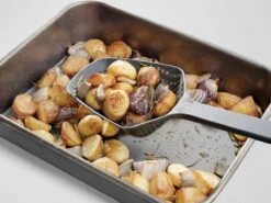 Joseph Joseph Scoop Plus Vergietlepel - Schuimspaan - Frituurschep 14 Joseph Joseph Scoop Plus Vergietlepel - Schuimspaan - Frituurschep -Barbecue Benodigdheden 1200x900 221