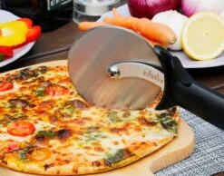 Bighorn Pizzaschep Voor BBQ En Oven-Inklapbare Handgreep -Pizzasnijder- Edelstaal -geschikt Als Broodschep En Ovenschep - SRPT01 -Barbecue Benodigdheden 1200x944 4