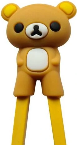 DongDong - Eetstokjes Voor Kinderen - Beer Motief - 22.5 Cm - Bruin 5 DongDong - Eetstokjes Voor Kinderen - Beer Motief - 22.5 Cm - Bruin -Barbecue Benodigdheden 640x1200 1