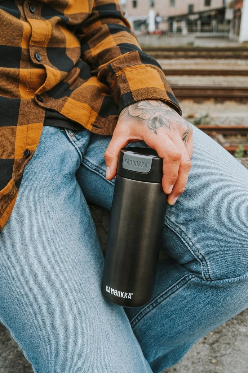 Kambukka Olympus Thermosbeker 500 Ml - Makkelijk Reinigen - Lekvrije Koffiebeker - RVS - Darkness 9 Kambukka Olympus Thermosbeker 500 Ml - Makkelijk Reinigen - Lekvrije Koffiebeker - RVS - Darkness - Afbeelding 9