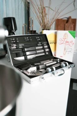 Sens Design BBQ Accesoires - 18 Delig - BBQ Gereedschapset Koffer -Barbecue Benodigdheden 801x1200 14